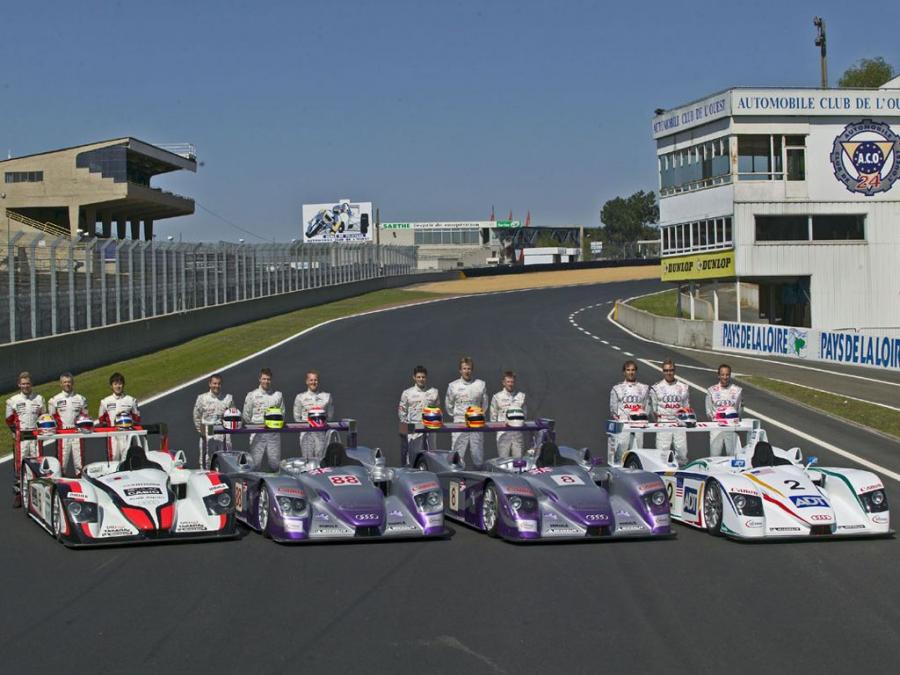  Audi R8 LMP 2000 года  (фото 4 из 28)